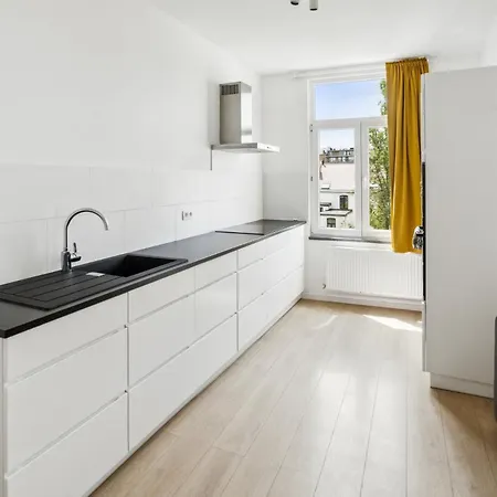 Apartment in Brussels, Degroux by Homenhancement SA Buitenkant foto