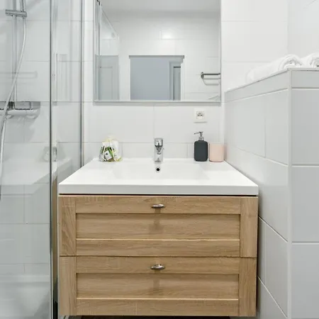 Apartment in Brussels, Degroux by Homenhancement SA Buitenkant foto