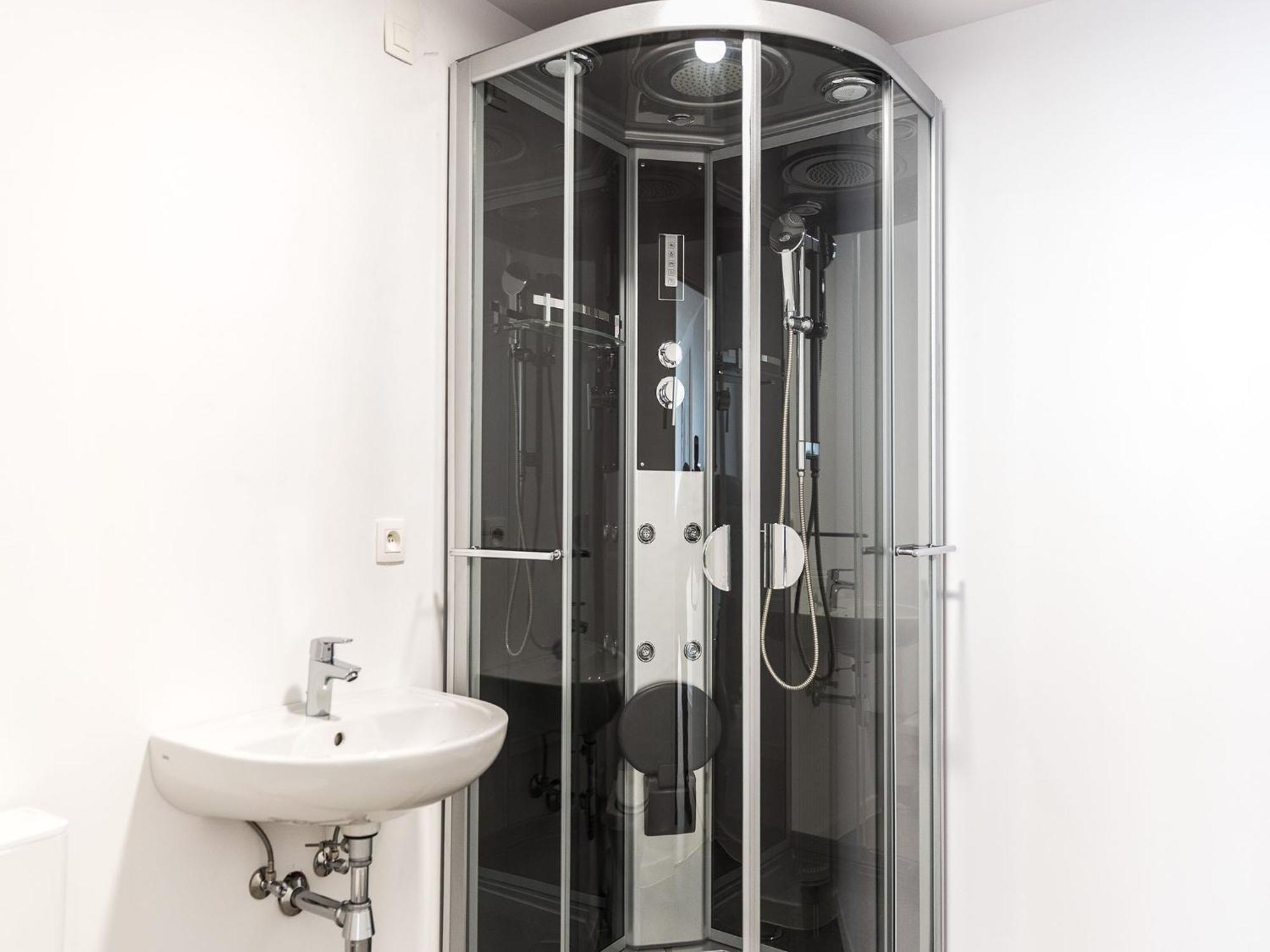 Appartement In Brussels, Degroux By Homenhancement Sa *